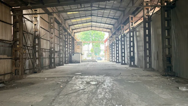 Cho thuê Kho, nhà xưởng 1300m2 giá 100 triệu tại Đường Đức Giang Phường Đức Giang Quận Long Biên Hà Nội