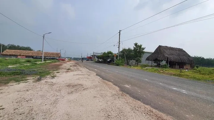 TÔI CẦN BÁN GẤP 440M2 ĐẤT NGAY KCN MINH HƯNG, CHỢ, TRƯỜNG HỌC DÂN ĐÔNG GIÁ 490TR