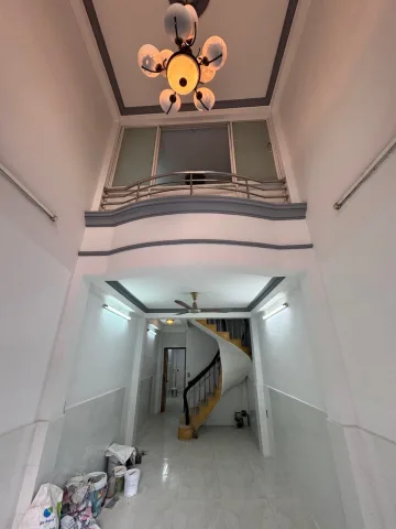 NHÀ HẺM XE HƠI BÀNH VĂN TRÂN - GẦN CÁCH MẠNG THÁNG 8 - 3 TẦNG - 94M² - CHỈ 8 TỶ