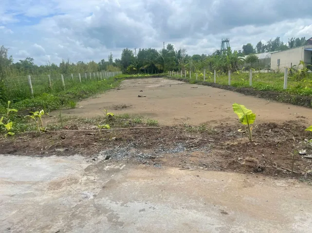 Bán Đất 580m2 có sẵn 100 m2 thổ cư giá 2.1 tỷ tại Phường An Bình Cần Thơ (còn TL 0989373766)