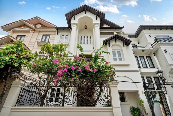 BDS HVL [NC] VILLA ĐƠN LẬP FULL NỘI THẤT CAO CẤP – Nguyễn Văn Hưởng, Thảo Điền.