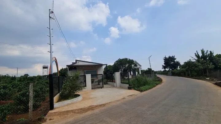 Bán Đất 3500m2 có sẵn 100 m2 Gần Sân Bay QT Liên Khương