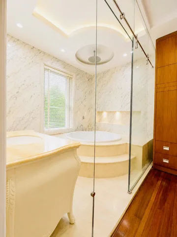 BÁN NHÀ GÓC 2 MẶT TIỀN KDC CAO CẤP GIA HOÀ - NGANG 16M x 12M - 12 PHÒNG - GIÁ 2x TỶ