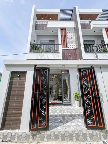 CHỦ CẦN VỐN ĐẦU TƯ KINH DOANH - GỬI NHANH NHÀ PHỐ BÌNH DƯƠNG 120M2 CHỈ 2TỶ