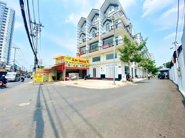 Nhà mặt tiền kinh doanh trên đường An Dương Vương (Lộ giới 30m) - 4.4m x 18m Không lộ giới, Sổ đẹp