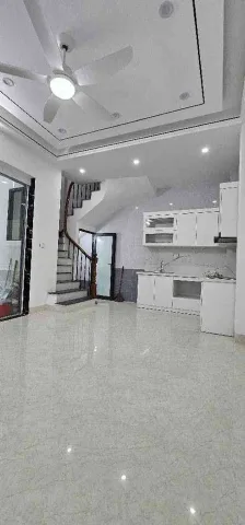 ✅ Nhà Đẹp Đống Đa, Gần Hồ Ba Mẫu, Nội Thất Cơ Bản, DT 32m2, 5 Tầng, Giá 7.8 Tỷ