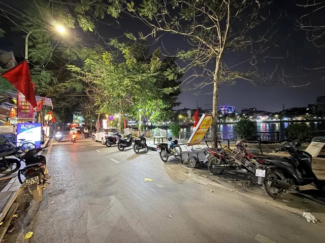 Bán Nhà riêng 36m2 có sẵn 36 m2 thổ cư giá 12.5 tỷ tại Đường Ven Hồ Linh Quang Phường Văn Chương Quận Đống Đa Hà Nội