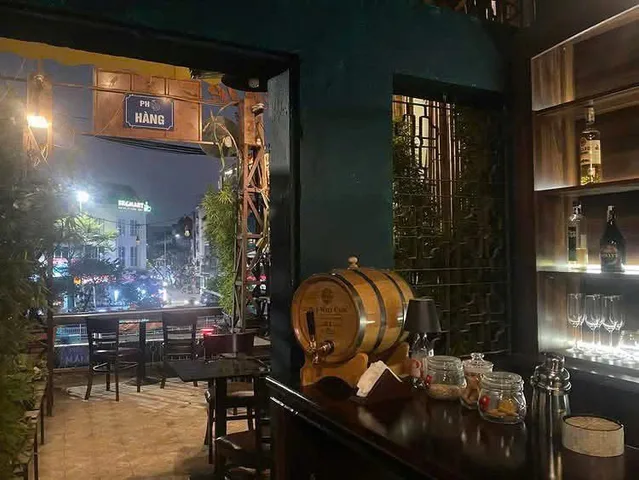SANG NHƯỢNG QUÁN HIDDEN PUB ĐÃ SETUP HOÀN CHỈNH – HOÀN KIẾM, HÀ NỘI