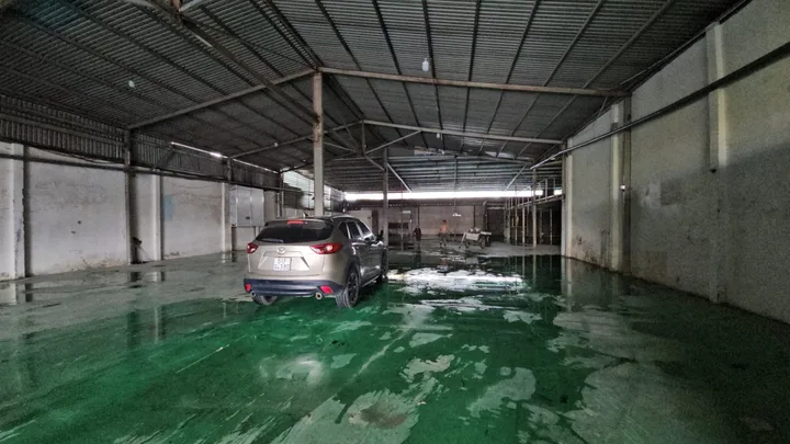CHO THUÊ KHO XƯỞNG NĂM ÐƯƠNG LÊ VĂN KHƯƠNG PHƯỜNG THƠI AN QUẬN 12.HCM DT: 1200M² GIÁ 90 TRIÊU LH: 0944977229