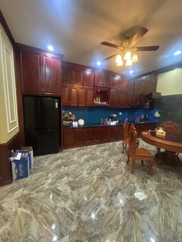 Bán Nhà 5 Tầng đường Quách Hữu nghiêm tân phú