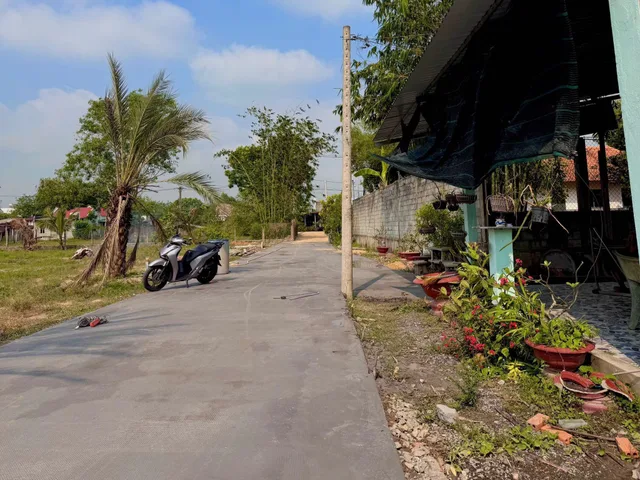 500m2 thổ cư 40m , gốc 2mt đường bê tông