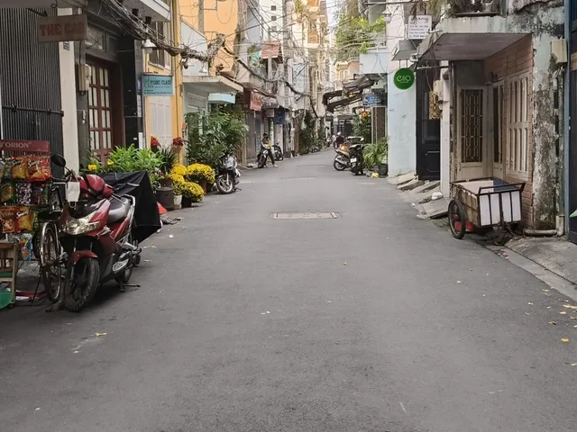 NHÀ HẺM XE HƠI TRƯỜNG SA - GẦN LÊ VĂN SỸ - NGUYỄN VĂN TRỖI - 2 TẦNG - 70M² - CHỈ 13.2 TỶ