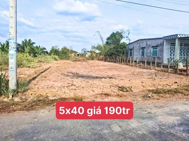 Bán Đất 200m2 có sẵn 100 m2 thổ cư giá 190 triệu tại Đường ĐT 741 Thị trấn Tân Phú Huyện Đồng Phú Bình Phước