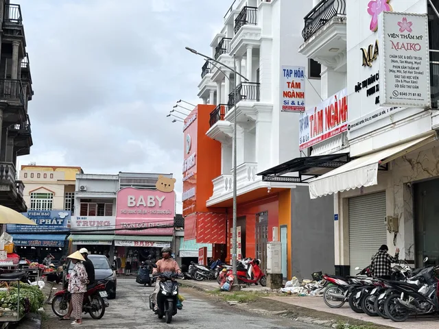 SHOPHOUSE 1 TRỆT 3 LẦU - TRỰC DIỆN CHỢ CÁI VỒN