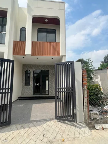 Nhà trệt lầu xây mới 2mt trước sau Phú Mỹ cũ (phường Bình Dương-TP.HCM) nhánh Dx043 đường oto,đối diện gần KDC HT3