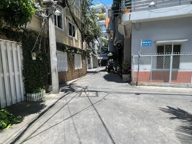 SIÊU HIẾM - LẠC LONG QUÂN - ÂU CƠ - Nhà 4 Tầng - Chính Chủ Lâu Năm - Đường ÔTô 6m - Khu Hiếm Nhà Bán