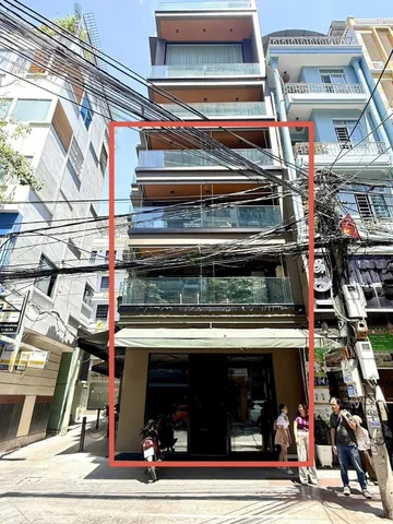 ❗️lvcc
❌CHO THUÊ TÒA NHÀ 4 TẦNG MẶT TIỀN GẦN VINCOM NHA TRANG - GIÁ 150 TRIỆU/ THÁNG


 📐 Diện tích: 110m²/sàn × 4 tầng (Ngang 5.5m, nở hậu >7m).
 🏢 Kết cấu: Tòa nhà 4 tầng có thang máy, hệ thống điện nước, máy lạnh, PCCC chuẩn mới 100%.