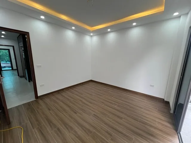 Bán nhà phân lô Tô Vĩnh Diện 48m2, mt 4.3m - ngõ thông, cách ô tô 2 phút, nhỉnh 12 tỷ