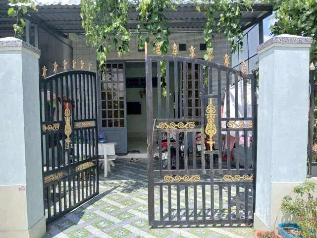 Bán Nhà riêng 100m2 có sẵn 100 m2 thổ cư giá 820 triệu tại Đường số 35 Thị trấn Củ Chi Huyện Củ Chi TP. Hồ Chí Minh