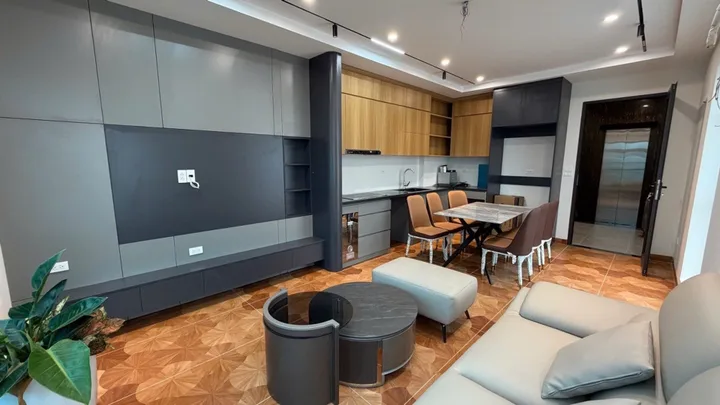 Bán Nhà riêng 45m2 có sẵn 45 m2 thổ cư giá 8.85 tỷ tại Đường Ngô Gia Tự Phường Việt Hưng Phường Ba Đình Hà Nội