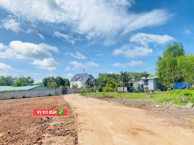 Bán Đất 225m2 có sẵn 100 m2 thổ cư giá 500 triệu tại Đường Lê Duẩn Xã Minh Thành Thị xã Chơn Thành Bình Phước