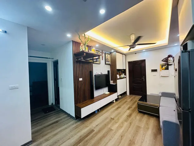 🏡🔥 Bán Căn Chung Cư CT1 Thạch Bàn, Long Biên 70m2, giá 4,3 tỷ