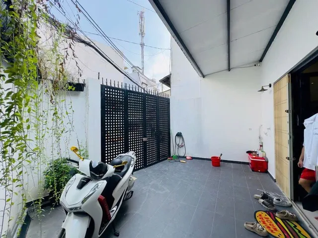 NHÀ HẺM XE HƠI TRẦN VĂN QUANG - GẦN LẠC LONG QUÂN - 1 TẦNG - 102M² - CHỈ 10.5 TỶ