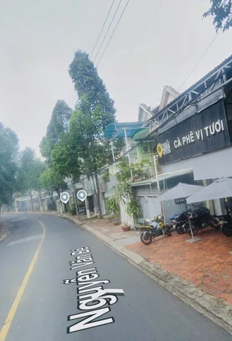 Nhà 1 trệt 2 lầu Mt kinh doanh Nguyễn Văn Bé-Phú Cường (phường Thủ Dầu Một-TP.HCM) vị trí trung tâm đẹp gần Phố Bạch Đằng giá rẻ hơn trong hẻm