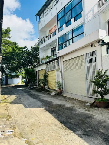 BÁN NHÀ CẤP 4 Quận 2, MẶT TIỀN ĐƯỜNG SỐ 5, P. BÌNH TRƯNG ĐÔNG, QUẬN 2 ngang 4.63m đường ô tô thông