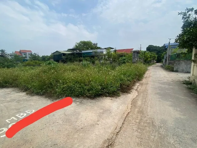 Bán Đất 95m2 giá 620 triệu tại - Chọn - Xã Lại Xuân.đường thông  L/h:076.231.9990 e Thúy