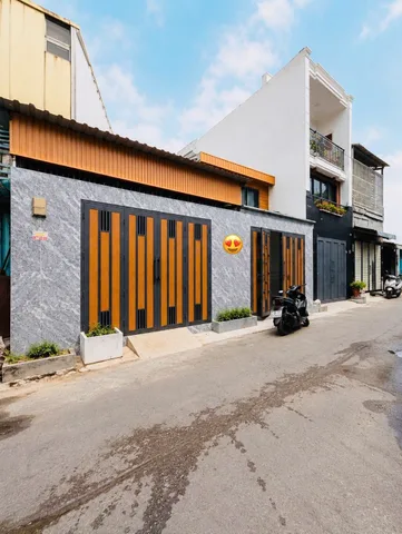 Giảm sốc 500 triệu - Nhà đẹp Tân Hòa Đông - ngang 8m - hẻm xe hơi thông - chỉ 4,3 tỷ
