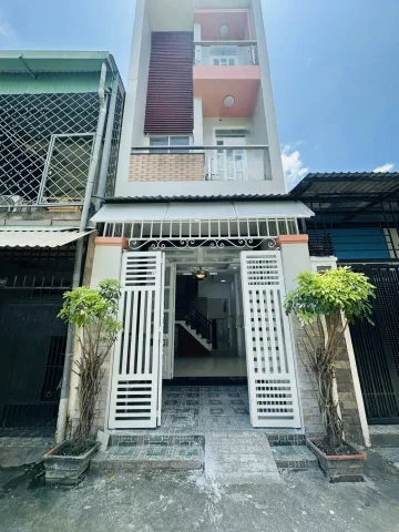 1 năm kinh tế chủ gồng gánh ko nổi nhờ bán nhà 4 tầng có giá tốt