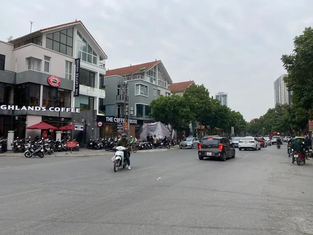 Bán liền kề Làng Việt Kiều Châu Âu 77m², view hồ, 4 tầng, khu đô thị đẳng cấp Mỗ Lao