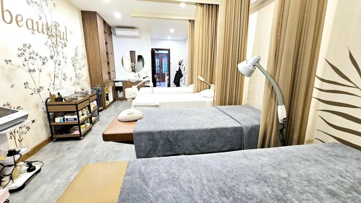 Bán Nhà Kim Mã. Ba Đình. 6 Tầng Thang Máy. DT 66m2. MT 4.2m. Giá 17.7 Tỷ.