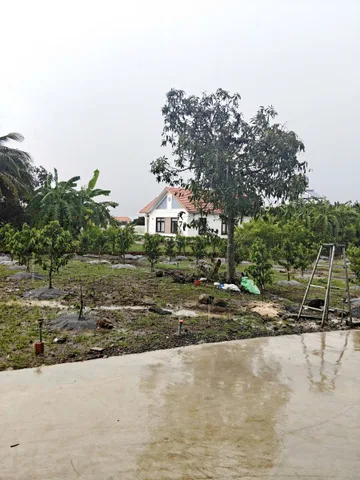 Bán 1800m2 có sẵn 300 m2 thổ cư giá 1.39 tỷ, Cách Trung tâm TP Long Khánh chỉ vài phút.
