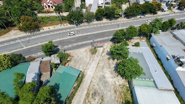 Bán Đất 84m2 có sẵn 84 m2 thổ cư giá 2.05 tỷ tại hẻm Đường Nguyễn Tất Thành Xã Phước Đồng Thành phố Nha Trang Khánh Hòa