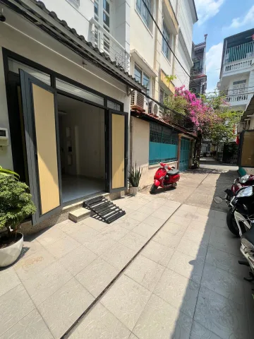 NHÀ MẶT TIỀN KINH DOANH PHAN VĂN SỬU - SIÊU PHẨM TÂN BÌNH – NHÀ 3 TẦNG ĐẸP KHÔNG TÌ VẾT – GẦN NHÀ GA T3 – XE HƠI ĐẬU GẦN CỬA NGÀY ĐÊM