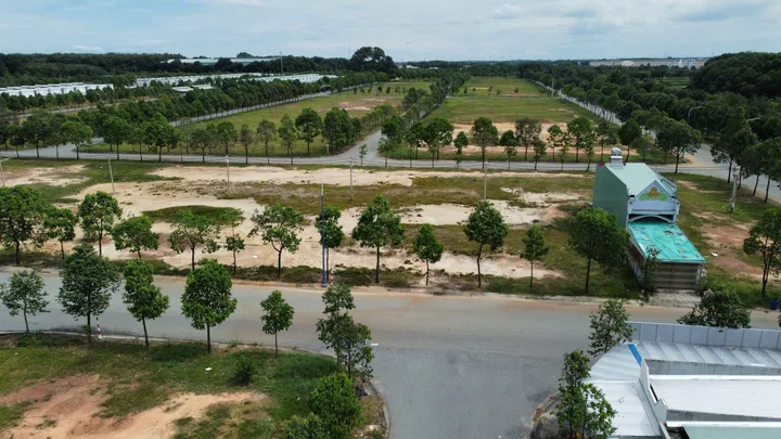 Bán Đất 80m2 có sẵn 80 m2 thổ cư giá 1.68 tỷ tại Đường Vành Đai 4 Phường Thới Hòa Thị xã Bến Cát Bình Dương