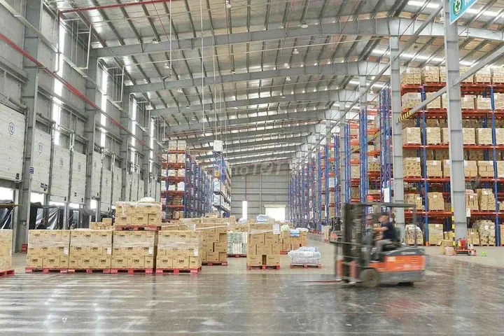 Cho thuê Kho, nhà xưởng 2500m2 giá 300 triệu tại - Chọn - Phường Linh Trung Quận Thủ Đức TP. Hồ Chí Minh