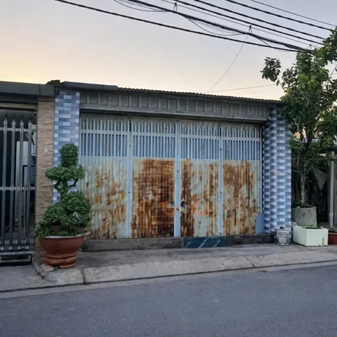 Bán Nhà riêng 90.3m2 có sẵn 53.5 m2 thổ cư giá 5 tỷ tại Xã Đông Thạnh Huyện Hóc Môn TP. Hồ Chí Minh