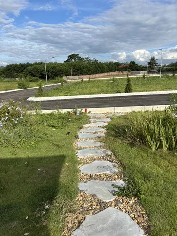 Hàng Chính Chủ - Ép Giá Sâu - Tốt nhất thời điểm này!
Bán Đất 67.7m2 có sẵn 67.7 m2 thổ cư giá 230 triệu tại - Chọn - Thị trấn Ba Hàng Đồi Huyện Lạc Thủy Hòa Bình