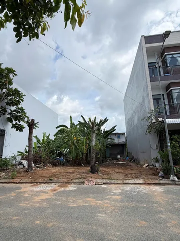 Bán Đất 80m2 có sẵn 80 m2 thổ cư giá 3.15 tỷ tại Đường D33 Phường Hưng Thạnh Quận Cái Răng Cần Thơ