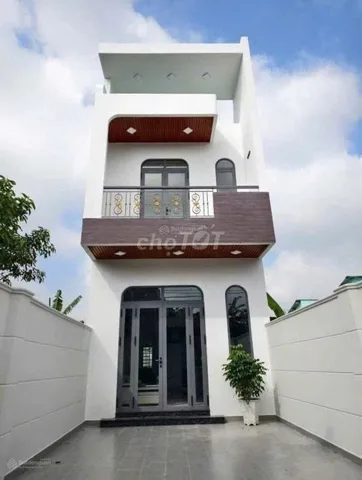 Bán Gấp Nhà 1 Trệt 1 Lầu, 120m², Sân Ô Tô Rộng, Cách UBND Tương Bình Hiệp Chỉ 500m