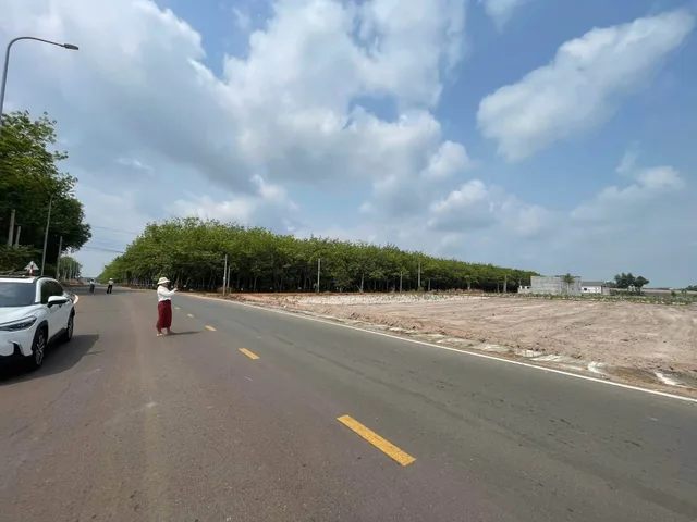 Bán Đất 340m2 có sẵn 120 m2 thổ cư giá 599 triệu tại Phường Chơn Thành Đồng Nai