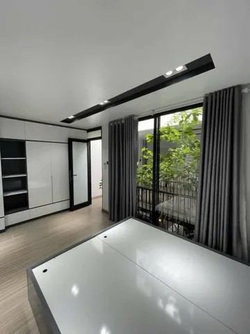 BÁN NHÀ KHU PHỐ NHÀ THỜ – TRUNG TÂM HẠ LONG
💰 Giá chỉ 3.x tỷ
Bạn đang tìm một căn nhà vừa ở vừa giữ giá tốt ngay trung tâm Hạ Long? Đây là lựa chọn rất đáng xem!
✨ Thông tin căn nhà:
Diện tích đất: 72,3m²