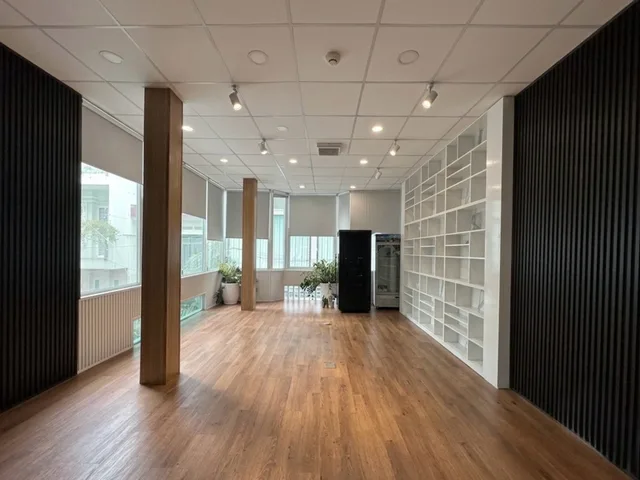 Sát ngay mặt tiền Hoàng Văn Thụ, ngay vòng xoay Lăng Cha Cả - HXT thông Nguyễn Thái Bình - 60M (4.8x12.5) 5 tầng - lô góc không lộ giới
