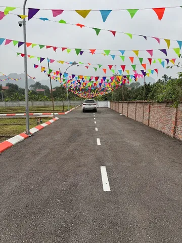 GIÁ CẮT LỖ
Bán Đất 93.9m2 có sẵn 52.2 m2 thổ cư giá 365 triệu tại - Chọn - Xã Phú Thành Huyện Lạc Thủy Hòa Bình