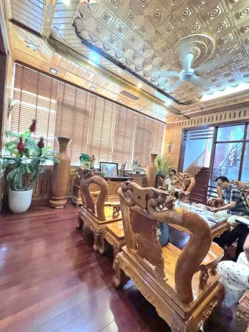 Bán Nhà riêng 120m2 có sẵn 120 m2 thổ cư giá 17.8 tỷ tại Đường Âu Cơ Thị trấn Hồ Huyện Thuận Thành Bắc Ninh