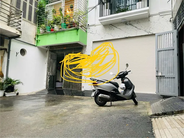 Cho thuê nhà Ngõ 93 Phố Hoàng Văn Thái Thanh Xuân, Hà Nội
Diện tích;40m x 4 tầng
Gồm 1PK, 1PB, 3PN, 3WC,-17tr/1tháng