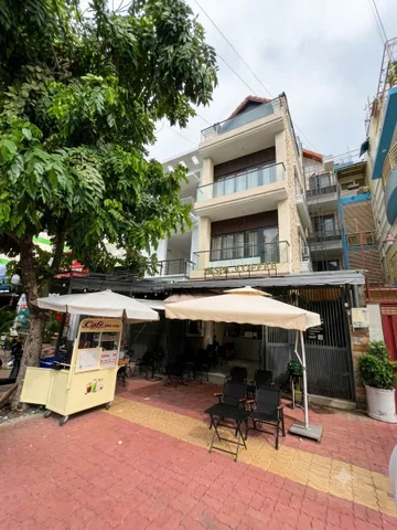 BÁN CHDV 4 TẦNG, 150M2,DOANH THU 120TR/THÁNG, MẶT TIỀN KD,SỔ VUÔNG, GẦN TTTM PARC MALL Q.8